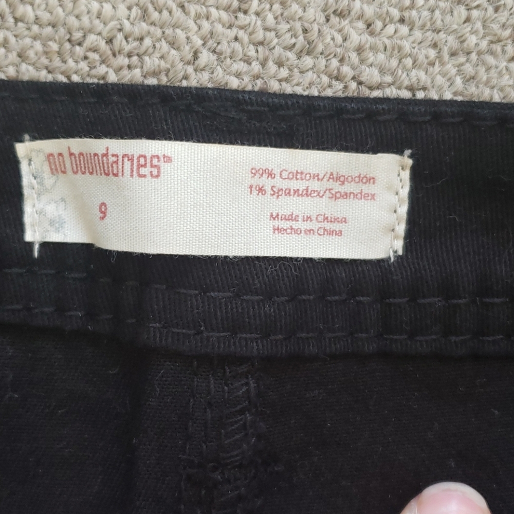 No Boundaries shorts - Picture 3 of 3